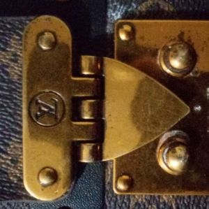 Authentic Louis Vuitton bags